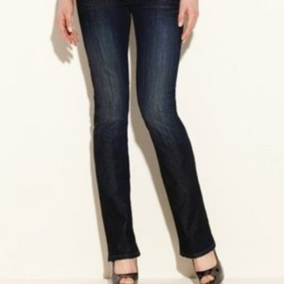 JEAN BUNDLE: NWOT True Religion & GUESS Premium